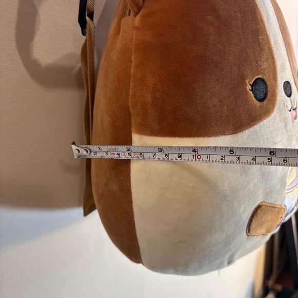 SQUISHMALLOWS Regina Corgie Brown and Cream Puffry Backpack Adjustable Straps - Picture 5 of 10